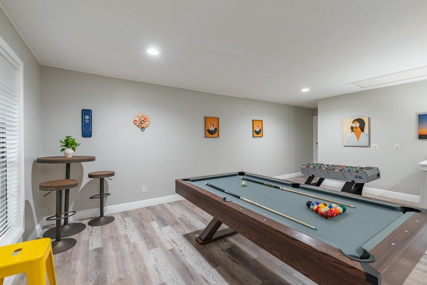 Fun 'N Sun Heated Pool & Gameroom By Fiesta Texas San Antonio Exterior photo