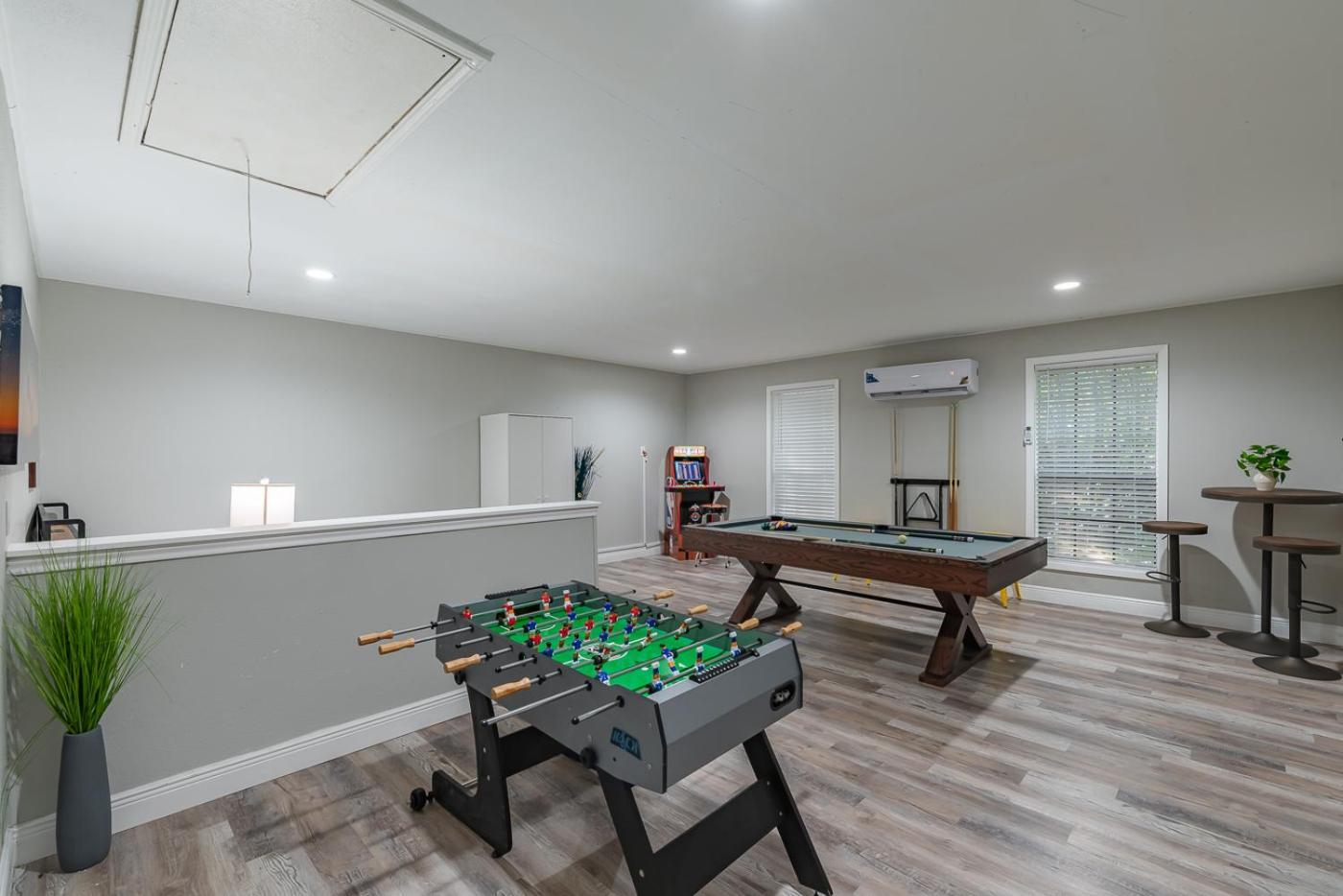 Fun 'N Sun Heated Pool & Gameroom By Fiesta Texas San Antonio Exterior photo