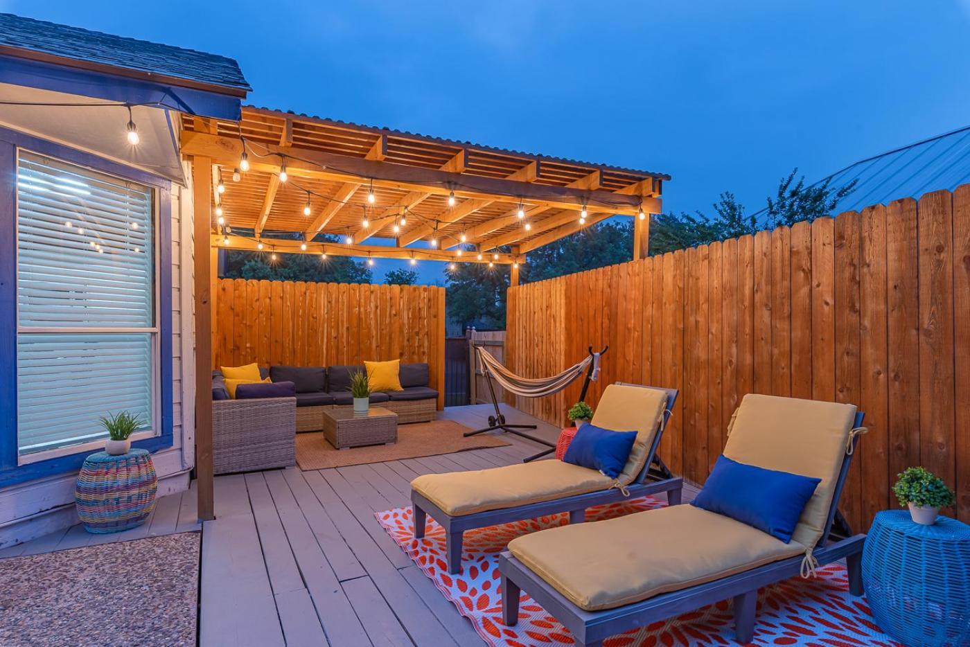 Fun 'N Sun Heated Pool & Gameroom By Fiesta Texas San Antonio Exterior photo