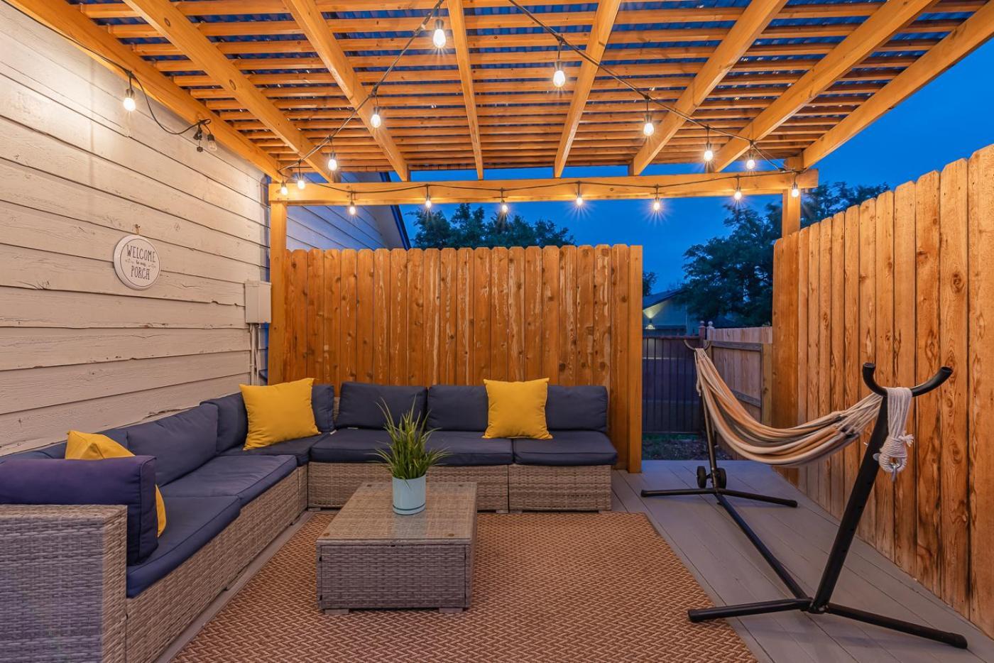 Fun 'N Sun Heated Pool & Gameroom By Fiesta Texas San Antonio Exterior photo