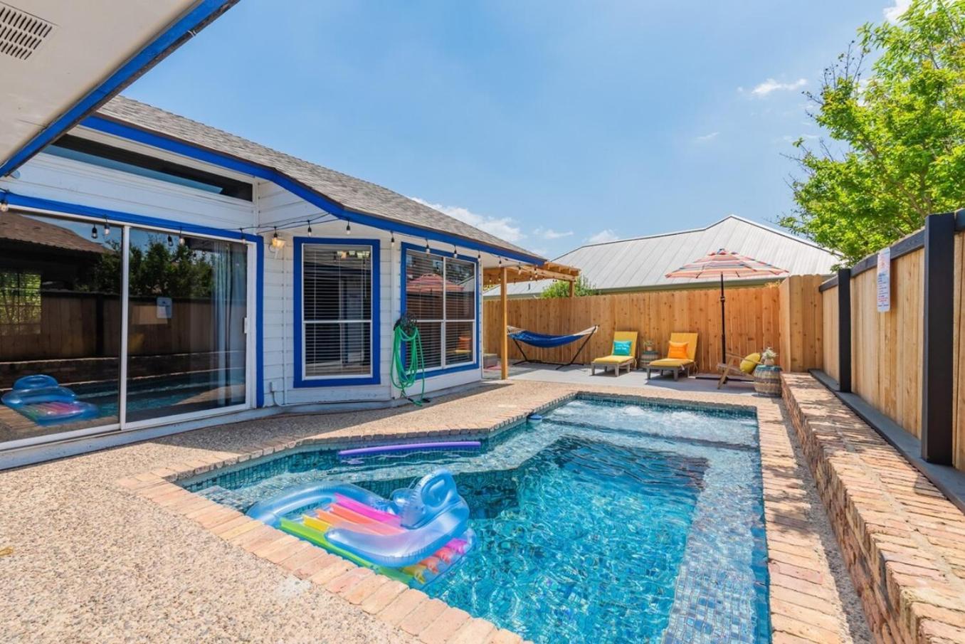Fun 'N Sun Heated Pool & Gameroom By Fiesta Texas San Antonio Exterior photo